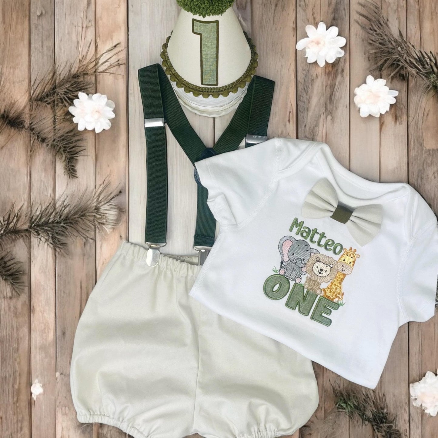 Personalised Safari Birthday Outfit – Neutral Bloomers Cake Smash Set