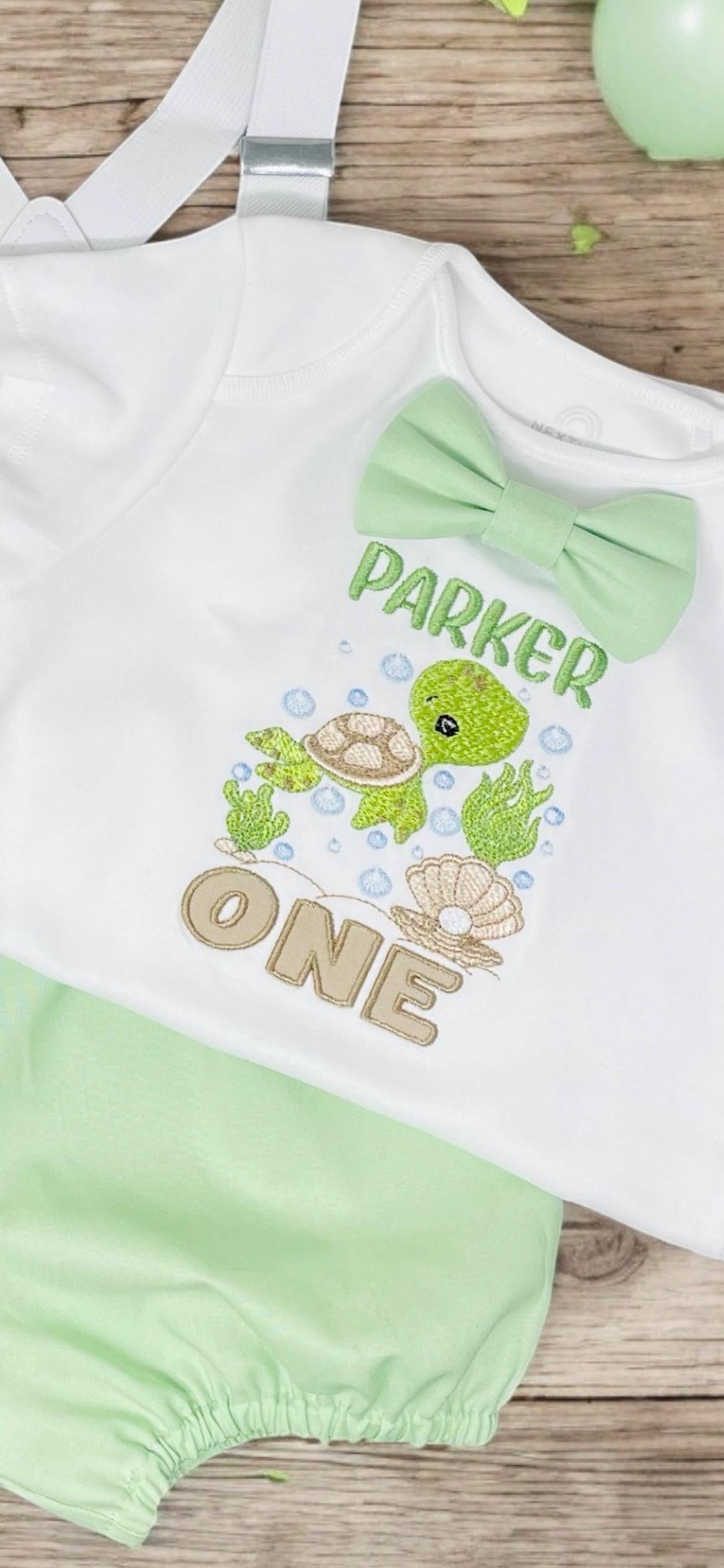 Personalised Sea Turtle First Birthday Outfit – Mint Green Cake Smash Set