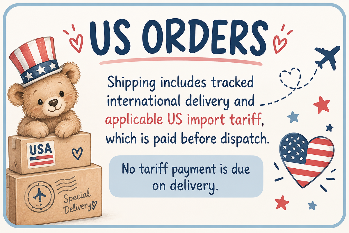 An informational graphic for US orders with a teddy bear wearing a Uncle Sam hat sitting on stacked cardboard boxes, alongside text about tracked international shipping and US import tariff details.