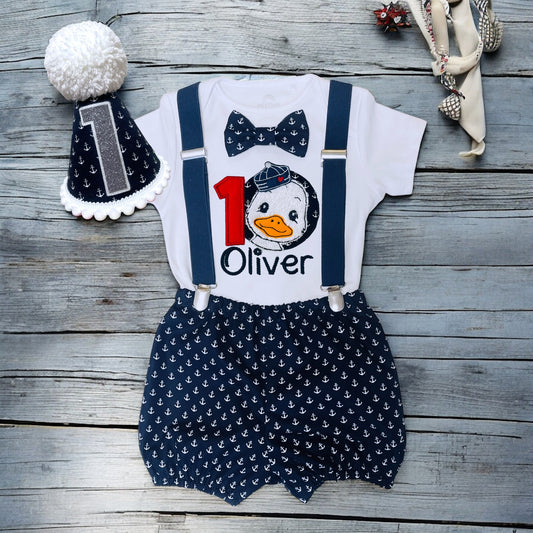 Sailor Duck Birthday Outfit Personalised Nautical Cake Smash Set with Anchor Bloomers, Bow Tie, Suspenders & Party Hat – Baby First Birthday