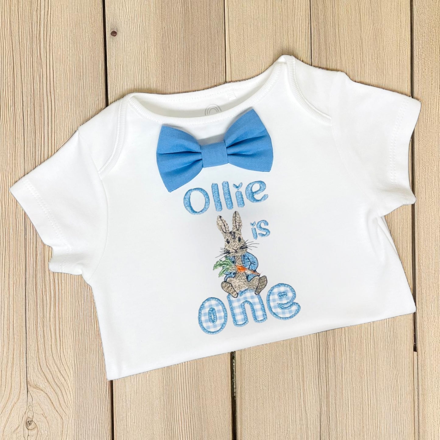 Peter Rabbit Cake Smash Outfit – Personalised Baby Birthday Romper with Hat | Custom Embroidered 1st Birthday Boy Outfit | Roo’s Cake-smash Designs